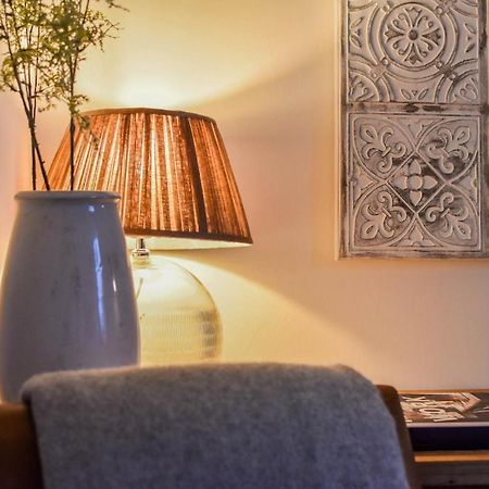 The Malthouse - Naturally Styled Central Apartment Cirencester Exterior foto